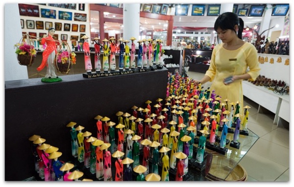 Сувениры из вьетнама: что привезти родным?